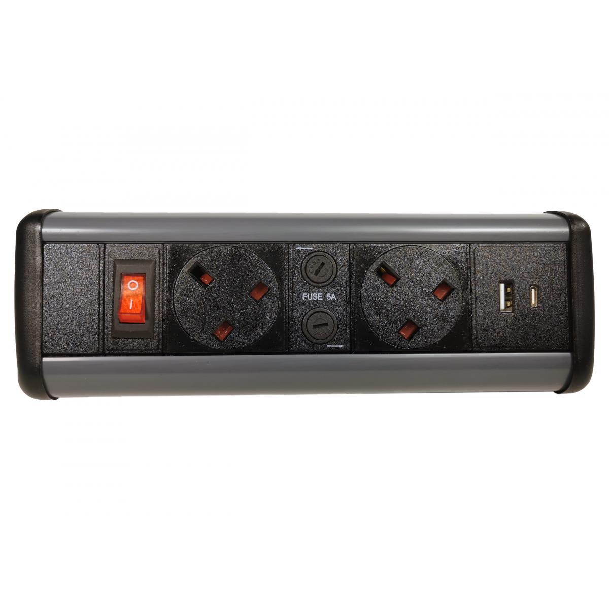 Desktop UK Sockets with Dual USB Fast Charger DCDI